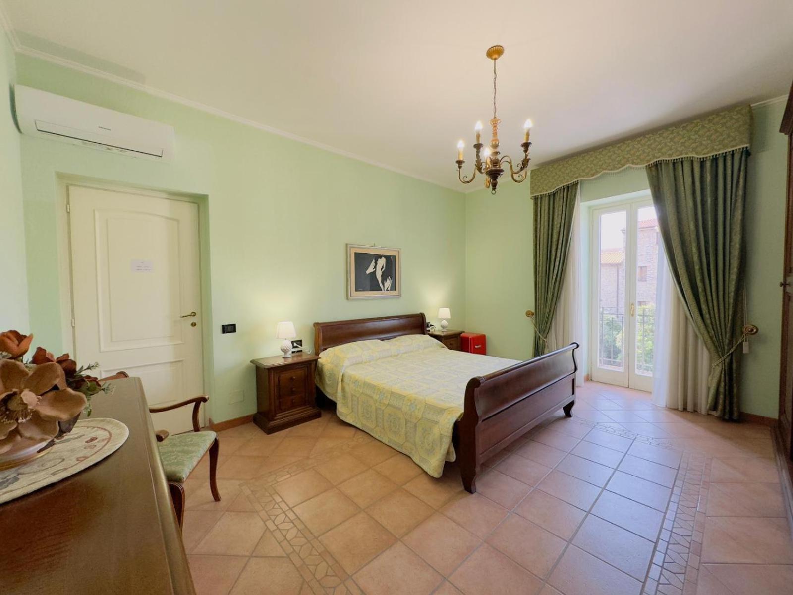 Casa Pepe - Fondi Vertice Rooms 外观 照片