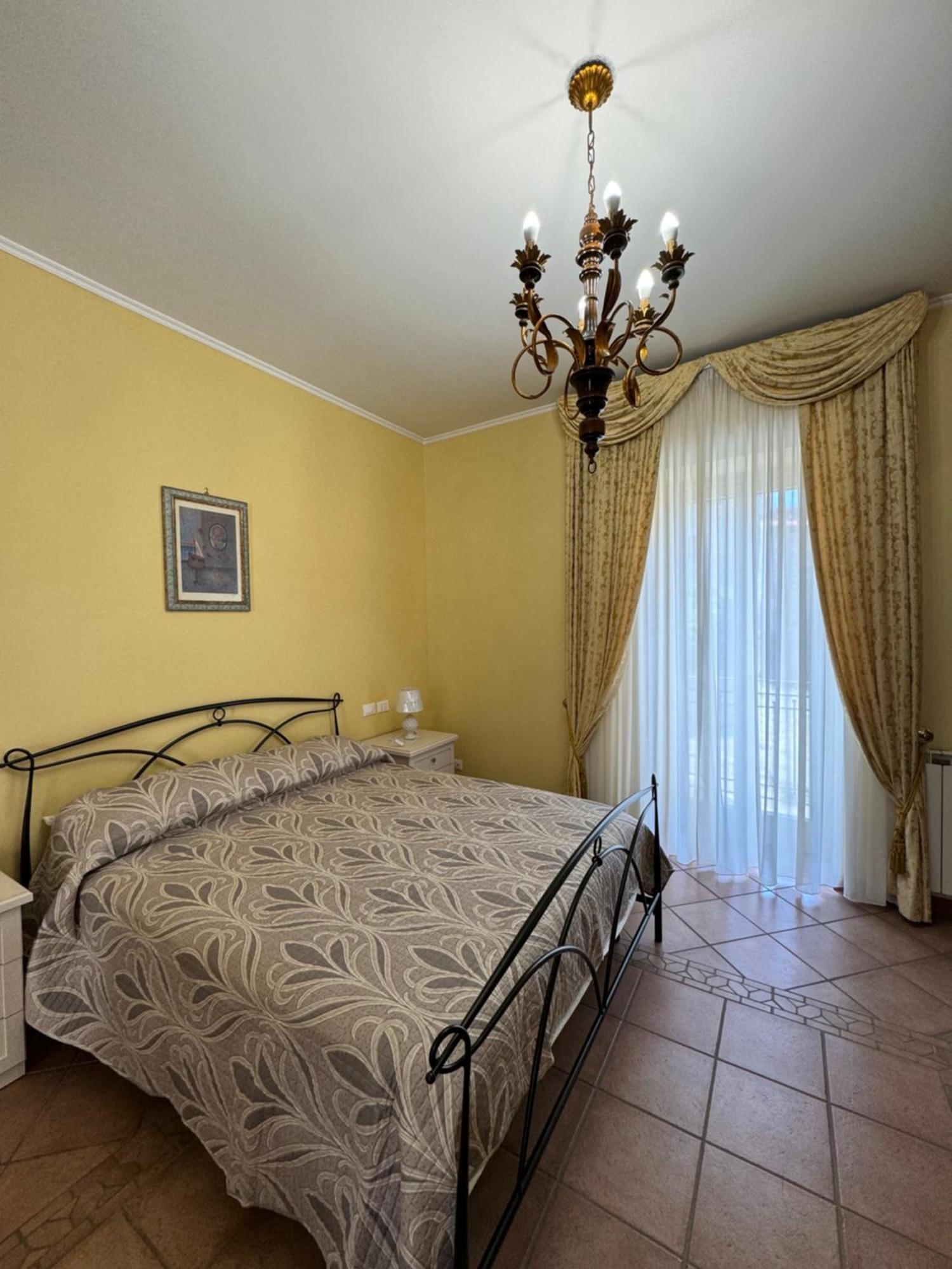 Casa Pepe - Fondi Vertice Rooms 外观 照片